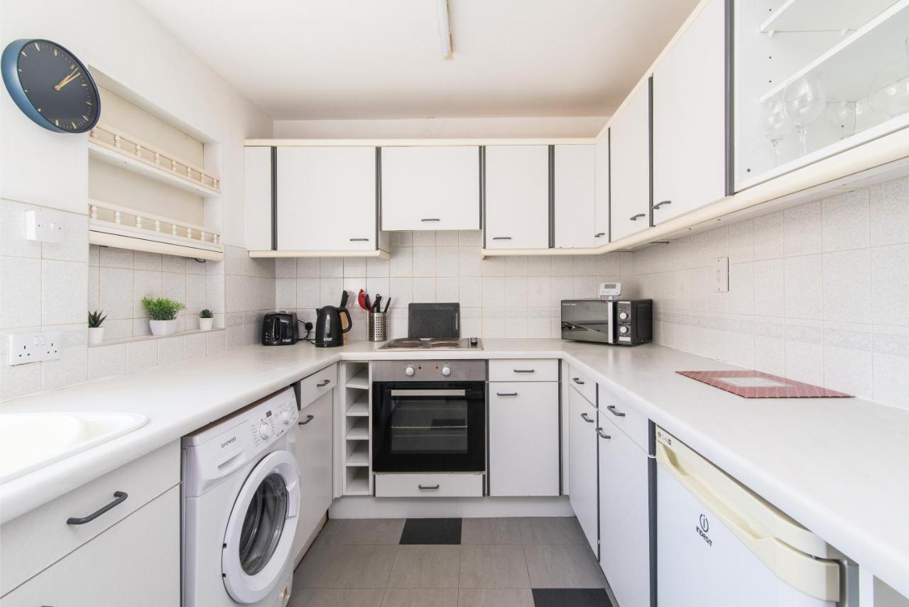 Characterful 2 Bed Apartment - Spacious & Comfy Castle Donington Exteriör bild